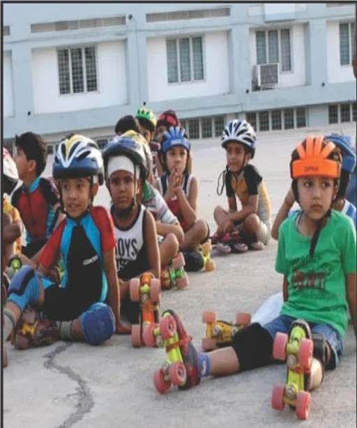 Skaters resting between races